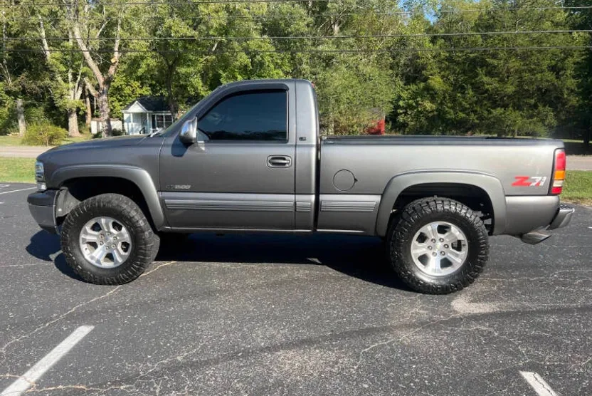 2000 Chevrolet Silverado 1500 photo 1