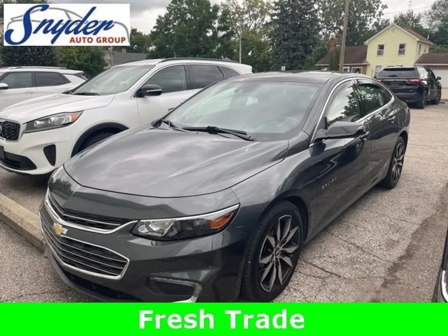 2016 Chevrolet Malibu 2LT photo 1