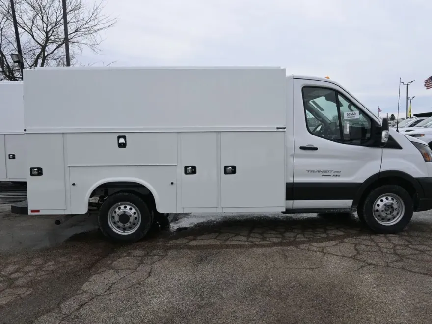 2024 Ford Transit photo 1