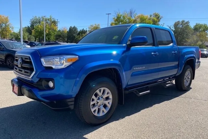 2017 Toyota Tacoma Base photo 1