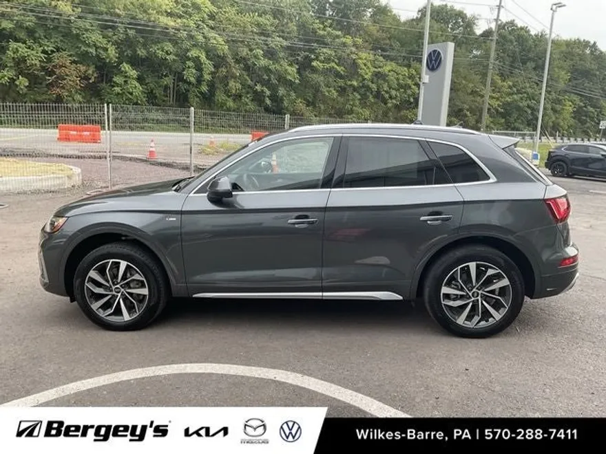 2023 Audi Q5 S line Premium 45 TFSI photo 1