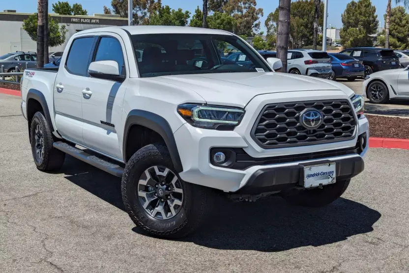 2023 Toyota Tacoma TRD 4x4 photo 1