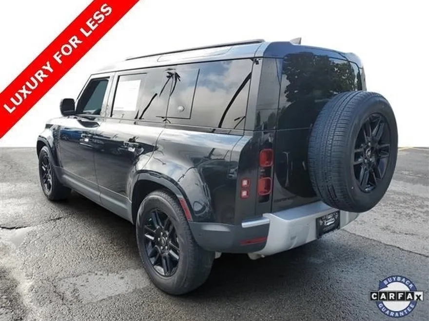 2021 Land Rover Defender 110 S photo 1