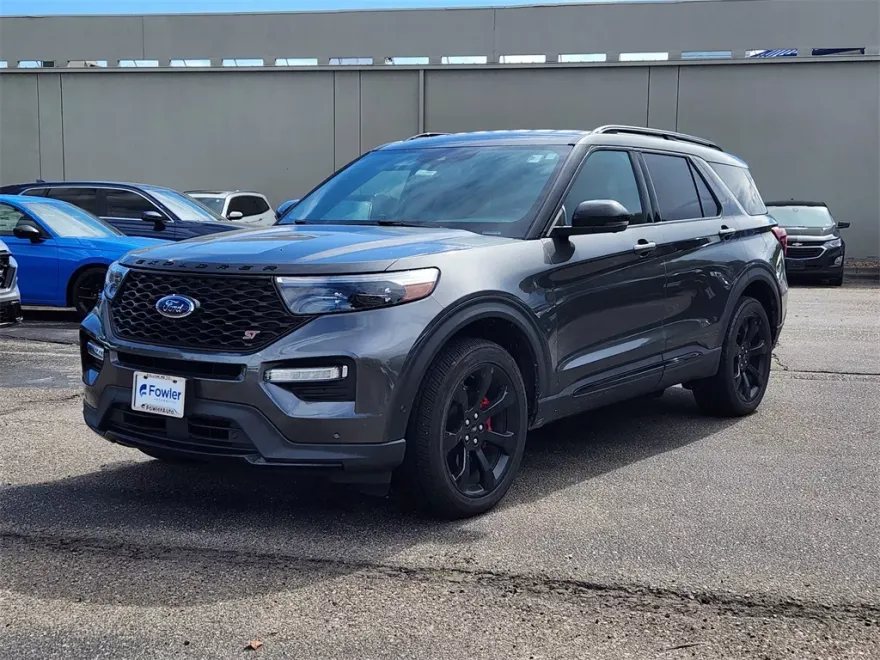 2020 Ford Explorer ST photo 1