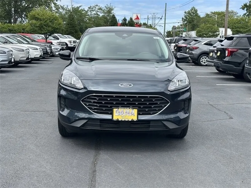 2022 Ford Escape SE photo 1