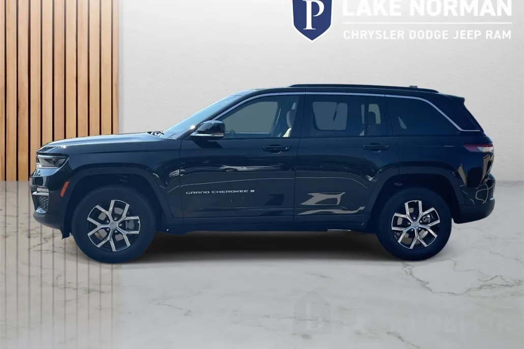 2025 Jeep Grand Cherokee Limited photo 1