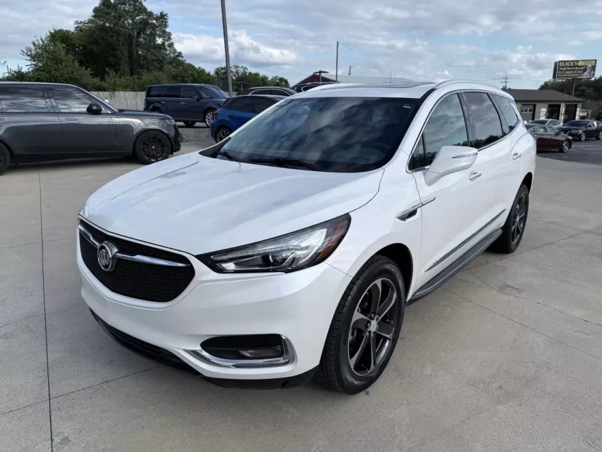 2020 Buick Enclave Essence Sport photo 1