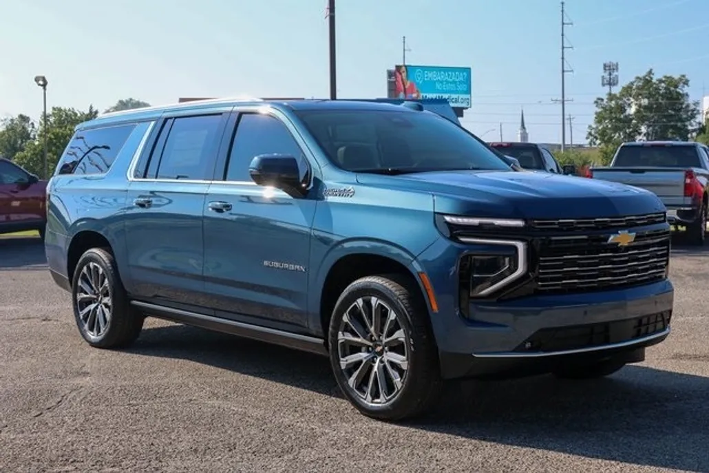 2026 Chevrolet Suburban High Country photo 1