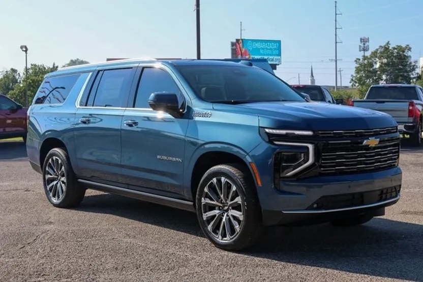 2026 Chevrolet Suburban High Country photo 1