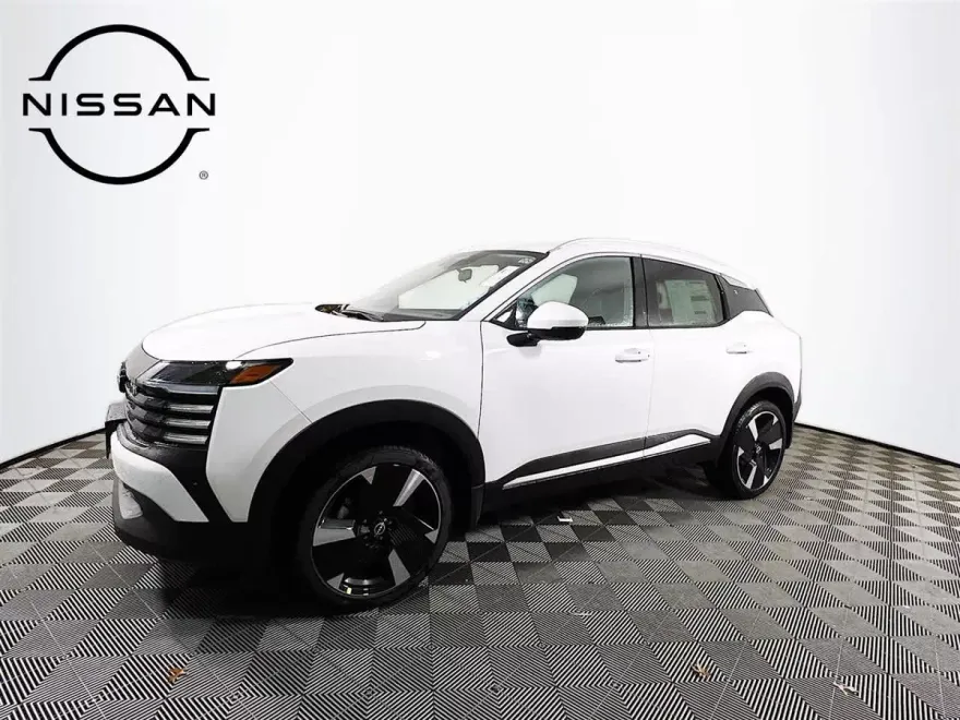 2025 Nissan Kicks SR photo 1