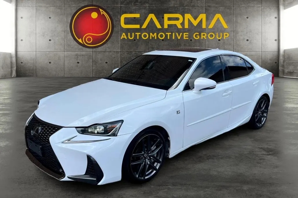 2018 Lexus IS 300 photo 1