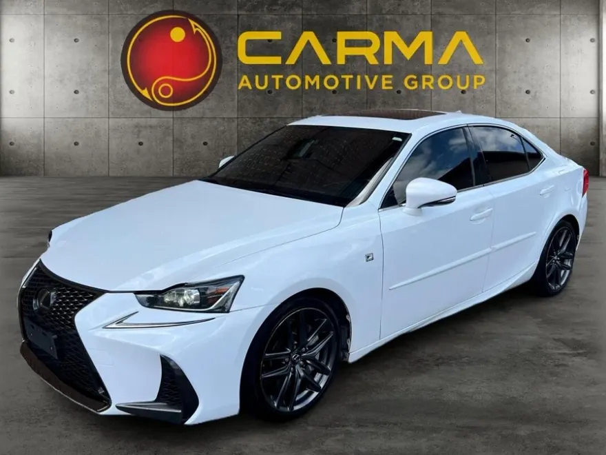 2018 Lexus IS 300 photo 1
