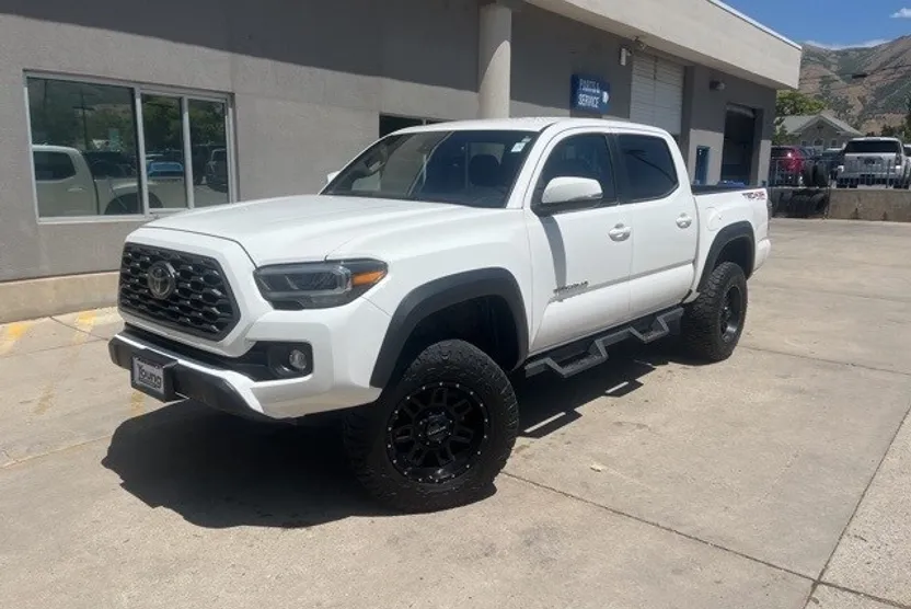 2021 Toyota Tacoma SR V6 4x4 photo 1