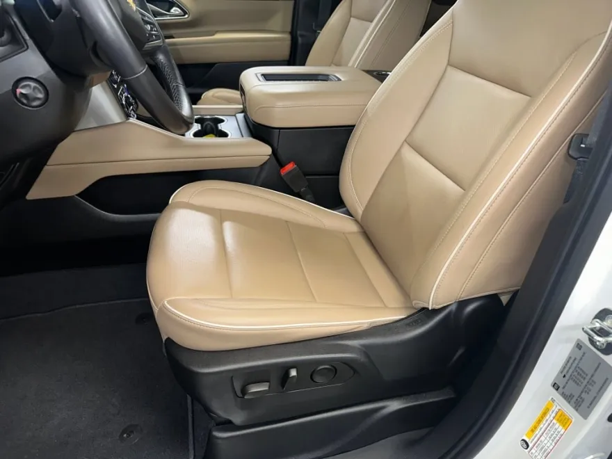 2023 Chevrolet Tahoe Premier photo 1