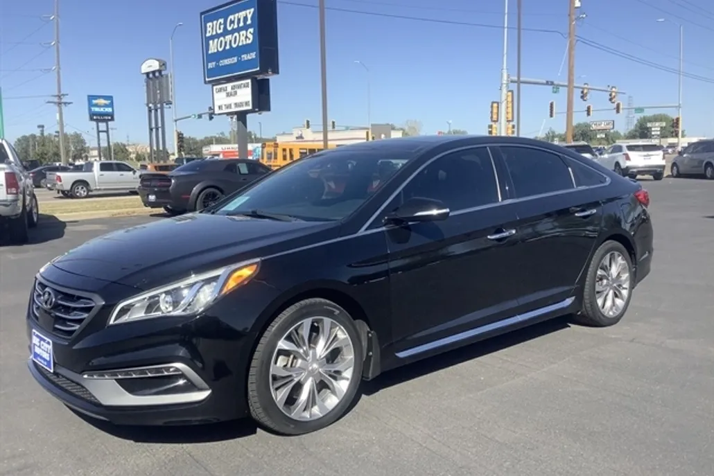 2017 Hyundai Sonata Limited photo 1