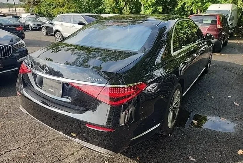 2022 Mercedes Benz S 580 4MATIC photo 1