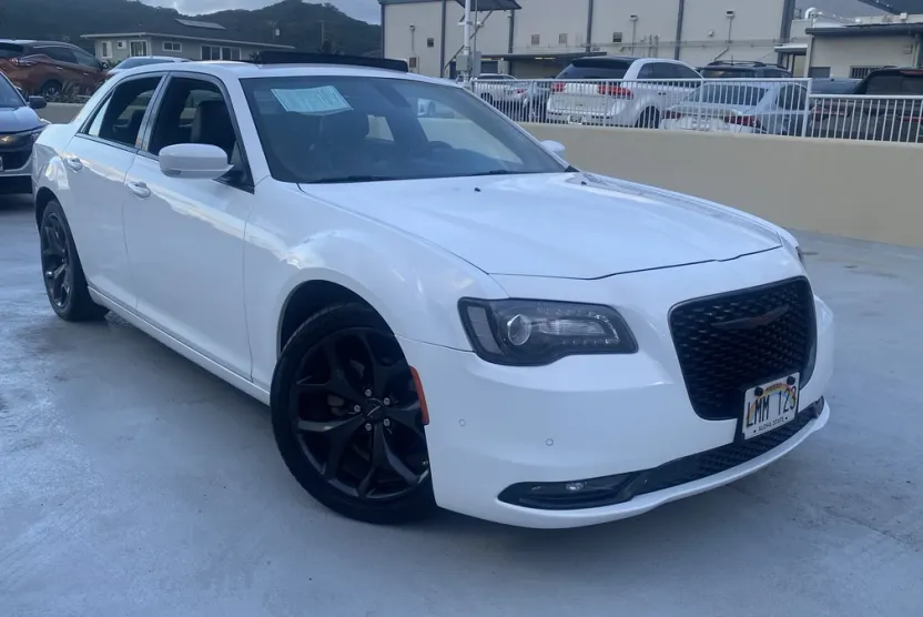 2022 Chrysler 300 photo 1