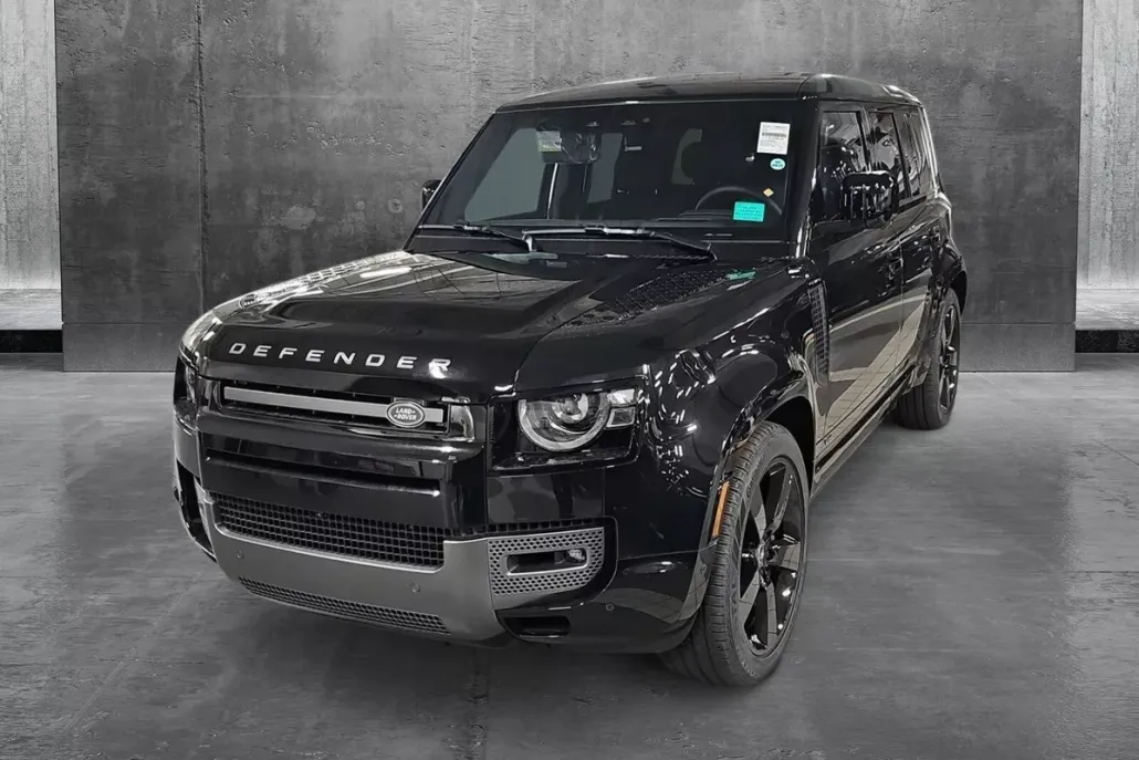2025 Land Rover Defender 110 V8 photo 1