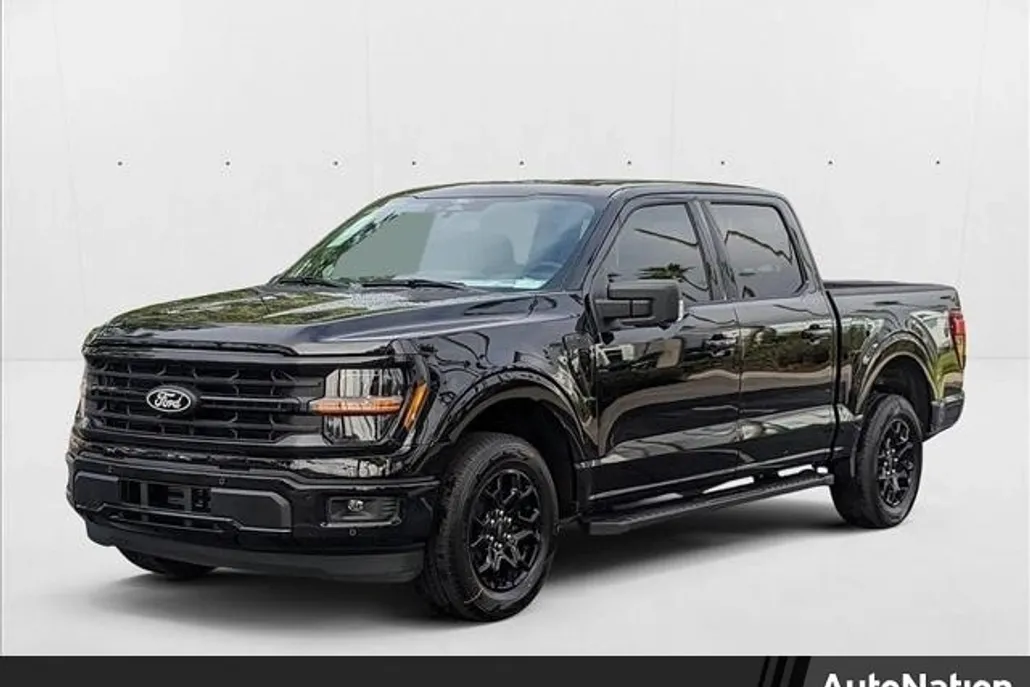 2025 Ford F-150 XLT photo 1