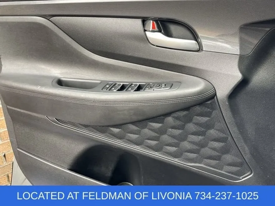 2021 Hyundai Santa Fe SE photo 1