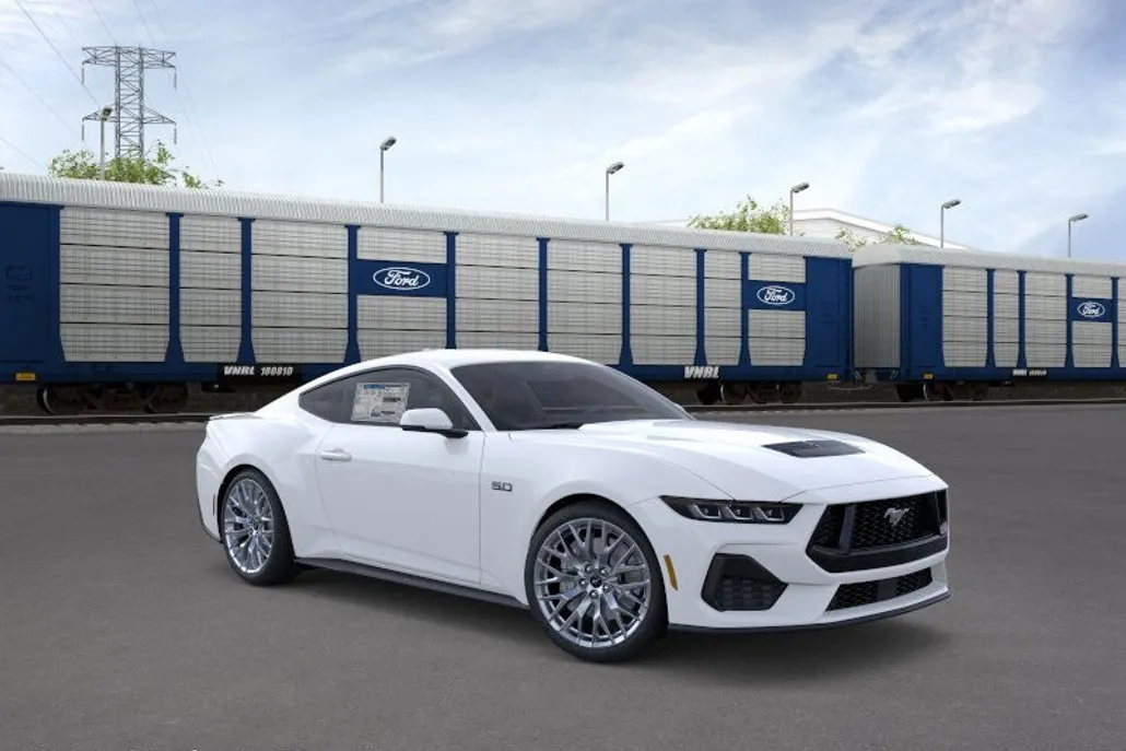 2025 Ford Mustang GT Premium photo 1
