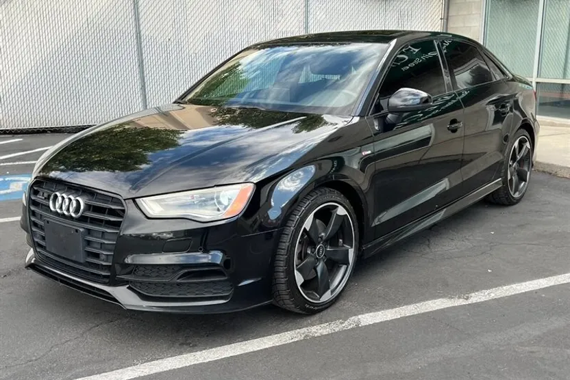 2016 Audi A3 2.0T Quattro Premium photo 1