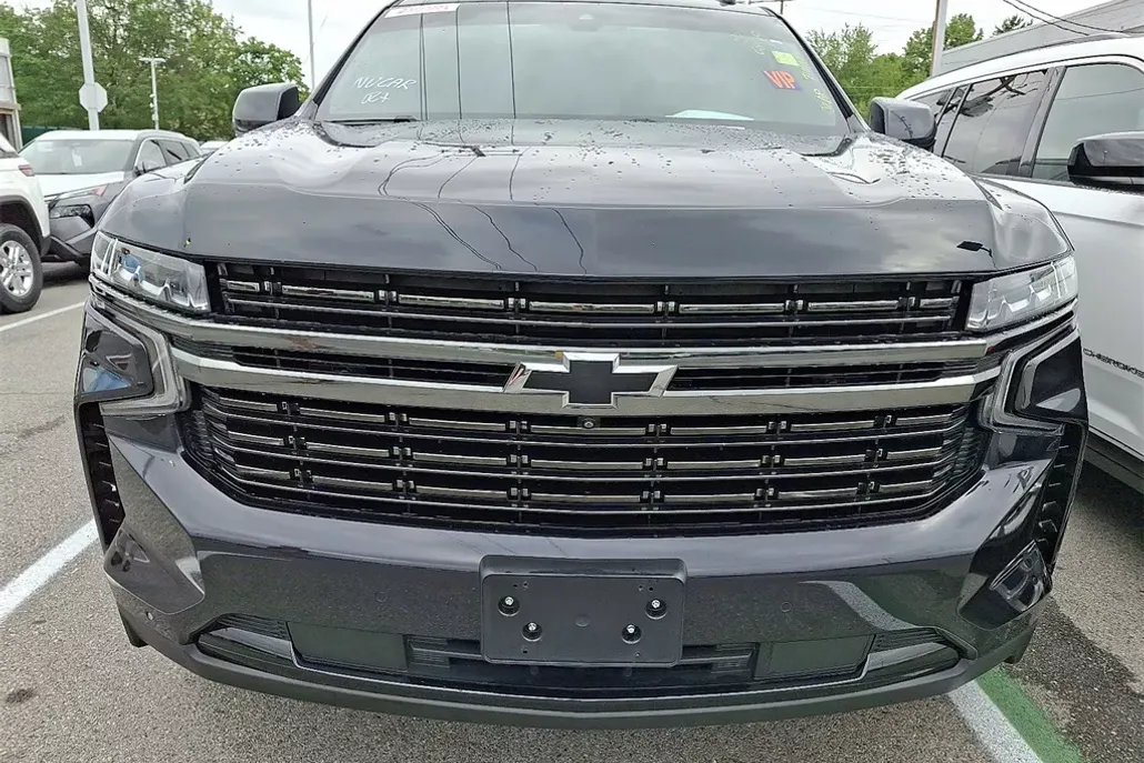 2022 Chevrolet Tahoe RST photo 1