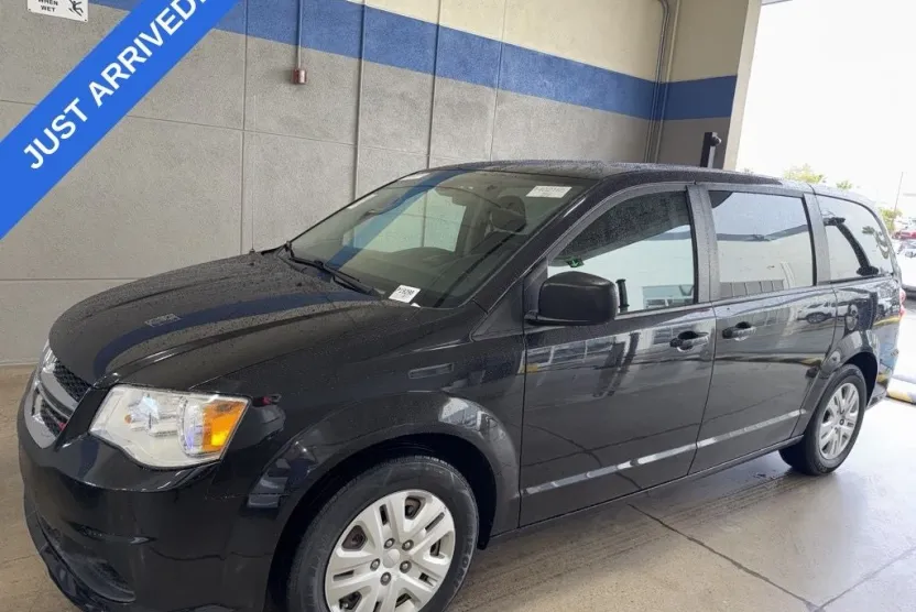 2018 Dodge Grand Caravan SE photo 1