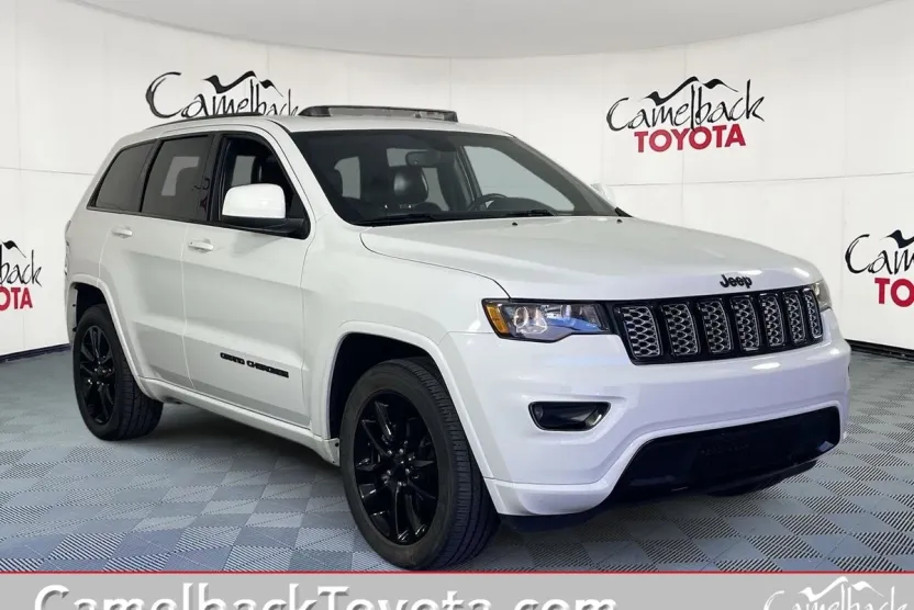 2020 Jeep Grand Cherokee Altitude photo 1