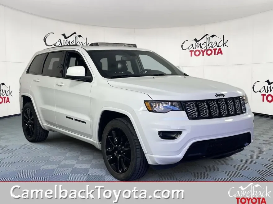 2020 Jeep Grand Cherokee Altitude photo 1