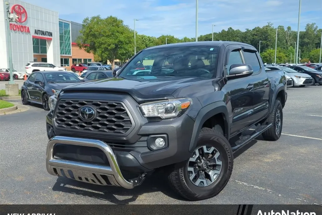 2022 Toyota Tacoma TRD V6 photo 1
