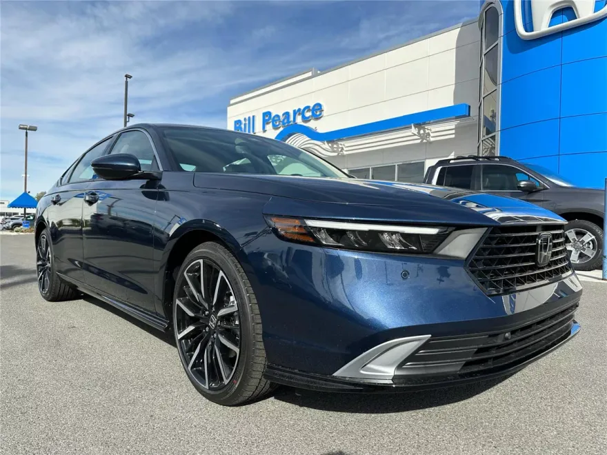 2025 Honda Accord Hybrid Touring photo 1