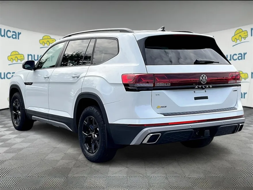 2026 Volkswagen Atlas Peak Edition SE photo 1