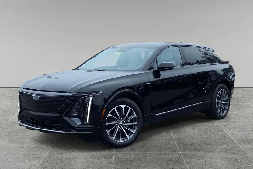 2025 Cadillac Lyriq Sport photo 1