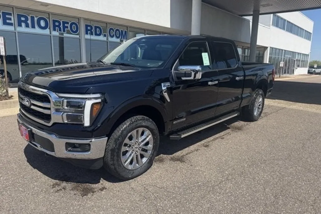 2025 Ford F-150 Lariat photo 1