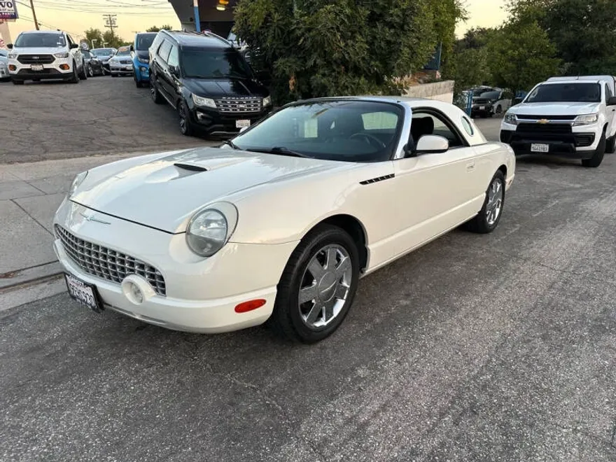 2002 Ford Thunderbird Deluxe photo 1