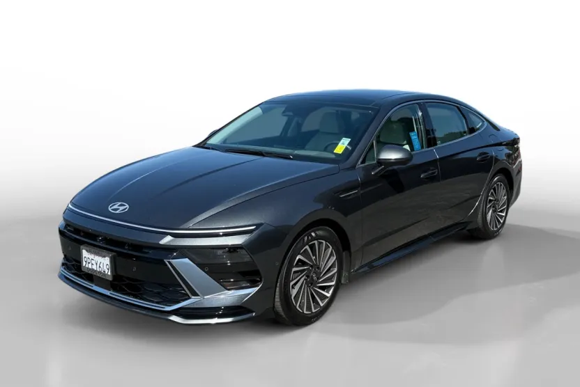 2025 Hyundai Sonata Hybrid Limited photo 1