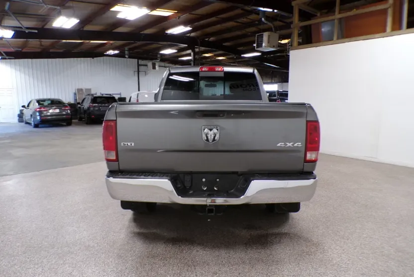 2010 Dodge Ram SLT photo 1