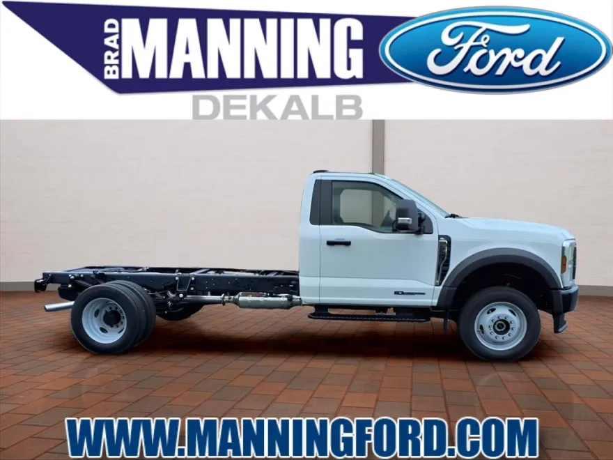2025 Ford F-550 photo 1