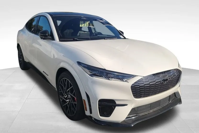 2023 Ford Mustang Mach-E GT photo 1