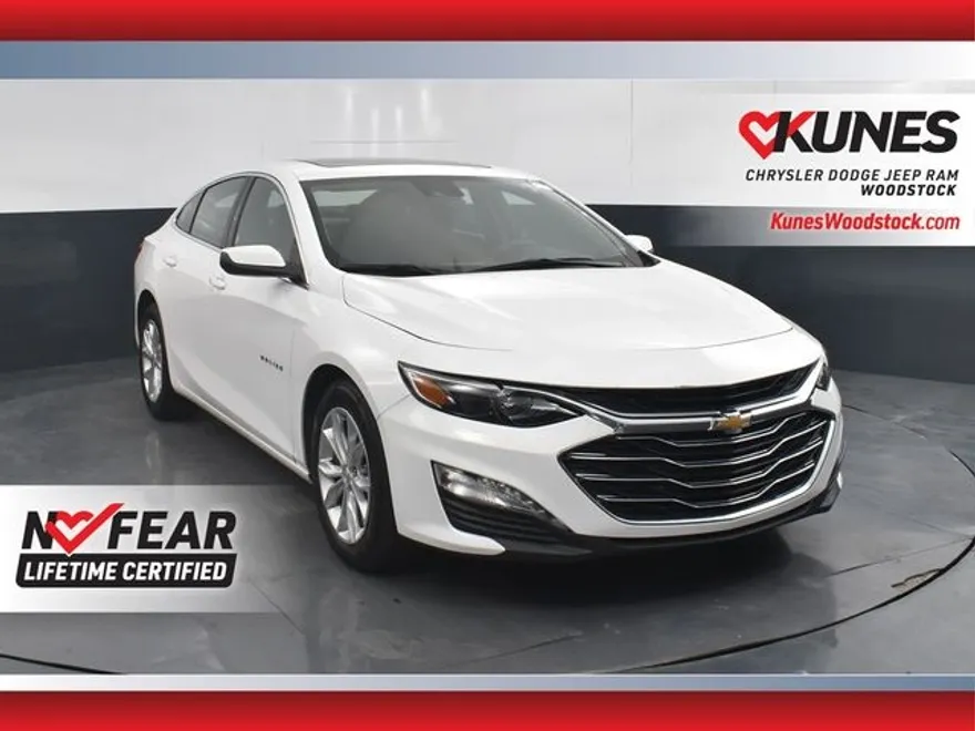 2024 Chevrolet Malibu 1LT photo 1