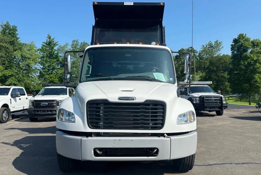 2021 Freightliner M2 106 Medium Duty photo 1
