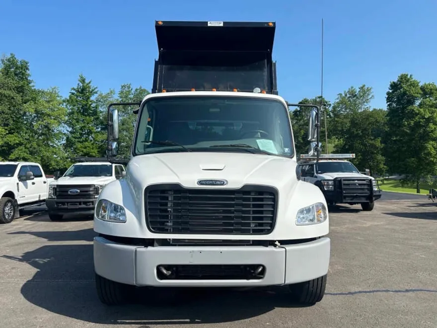 2021 Freightliner M2 106 Medium Duty photo 1