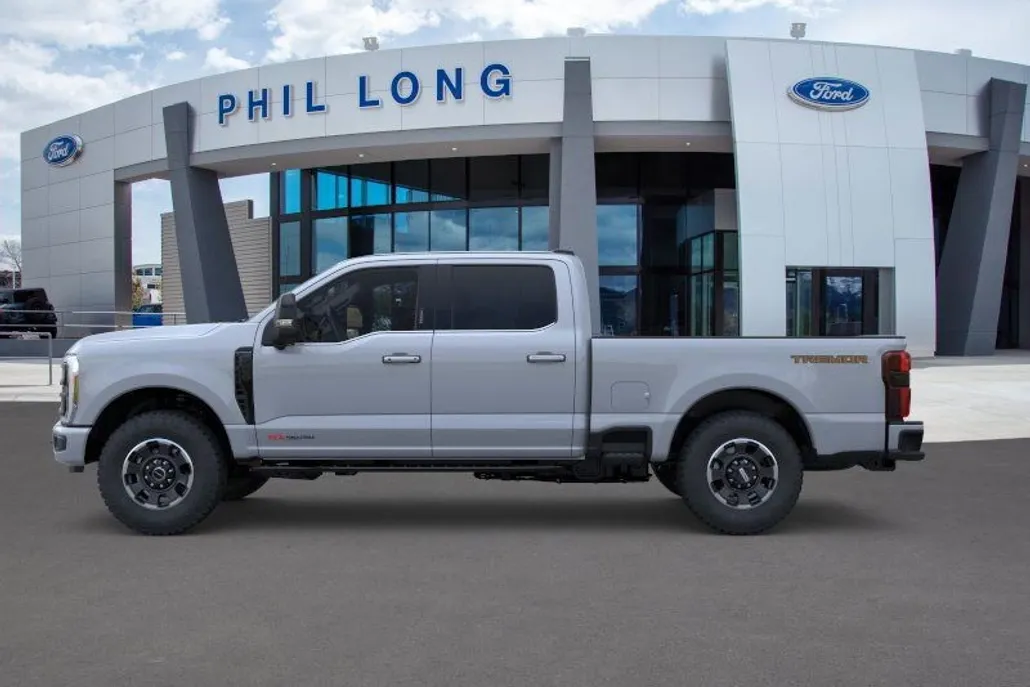 2026 Ford F-250 Platinum photo 1