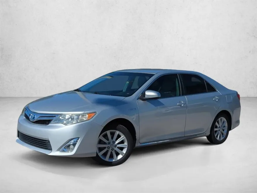 2012 Toyota Camry Hybrid XLE photo 1