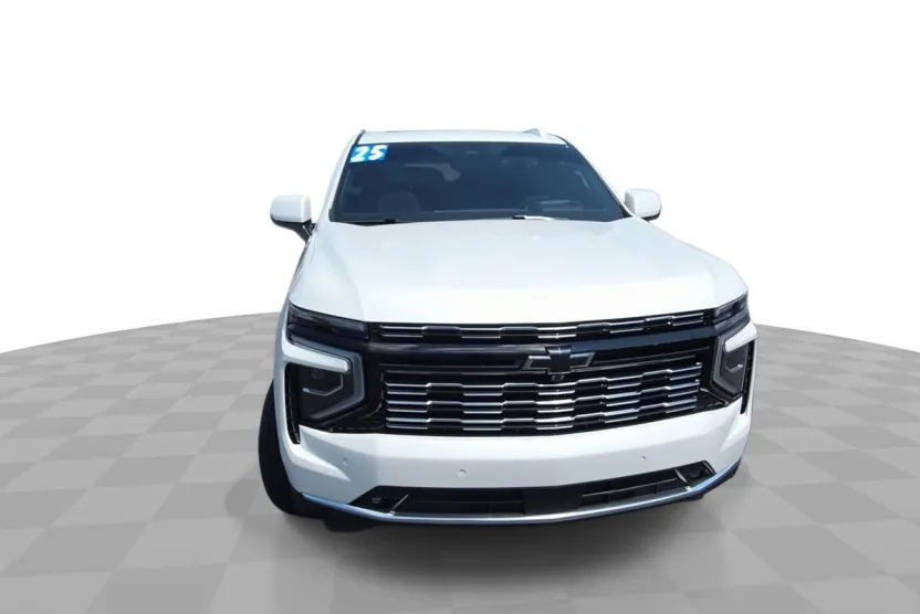 2025 Chevrolet Tahoe High Country photo 1