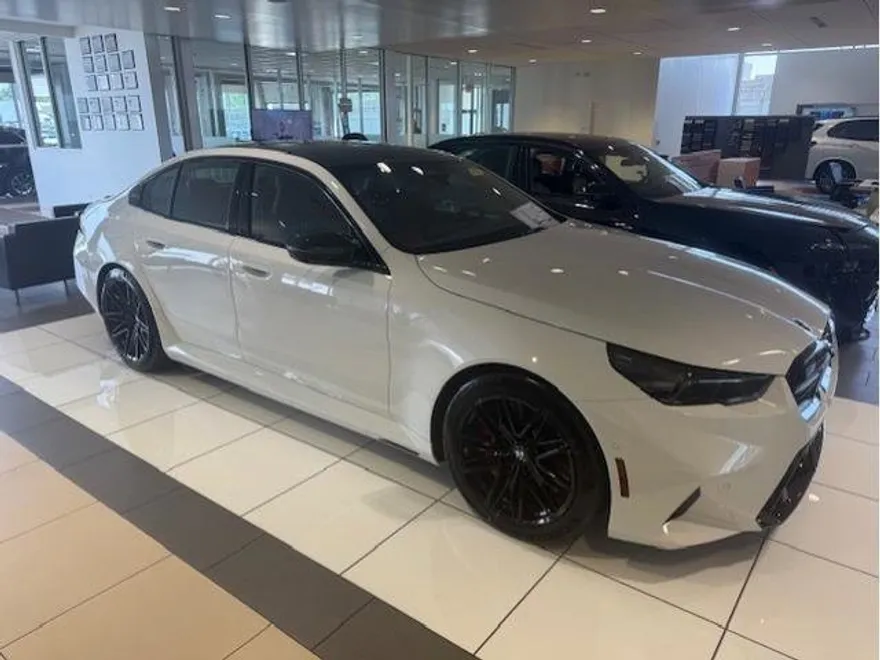 2026 Bmw M5 5 photo 1