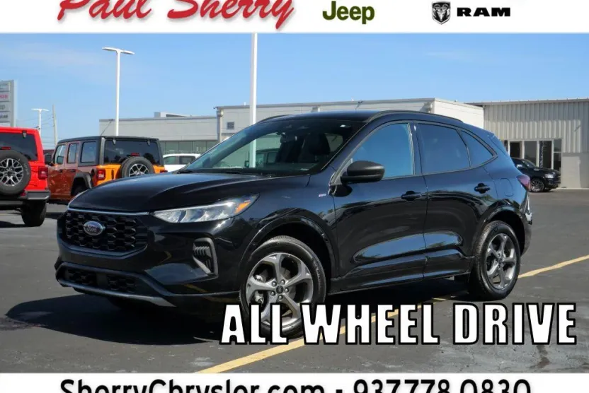 2024 Ford Escape ST-Line photo 1