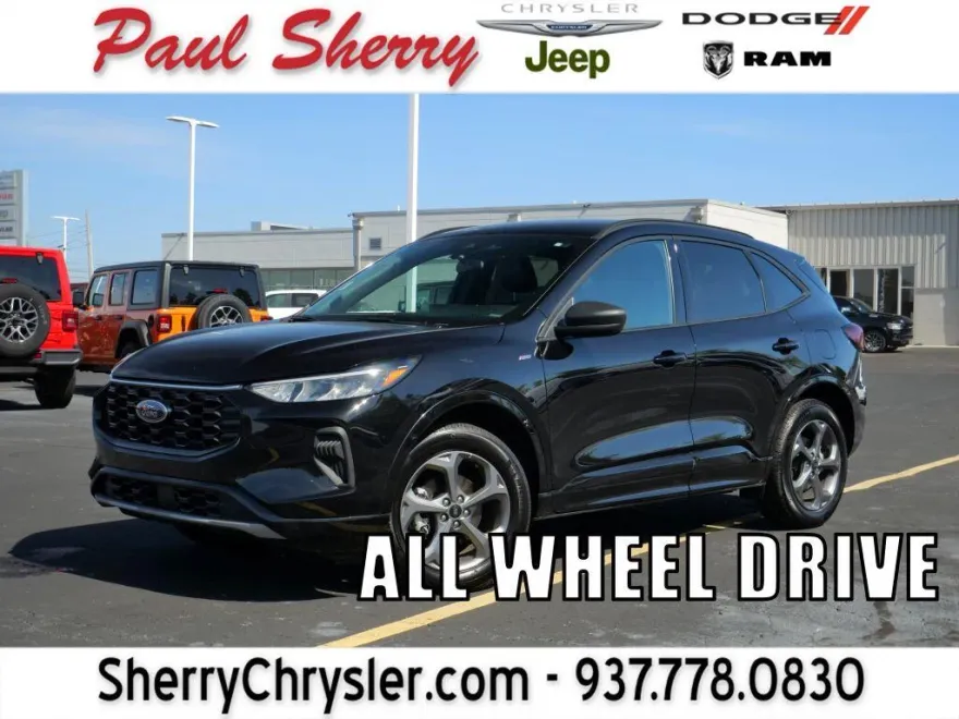 2024 Ford Escape ST-Line photo 1