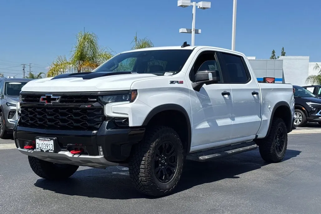 2022 Chevrolet Silverado 1500 ZR2 photo 1